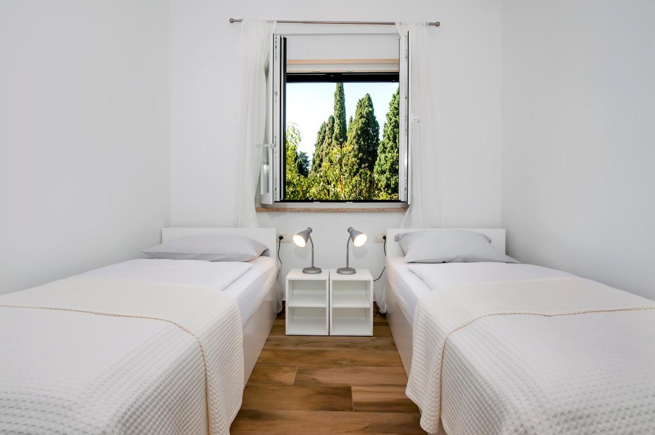 Apartmani Brajkovic Rovinj Bagian luar foto