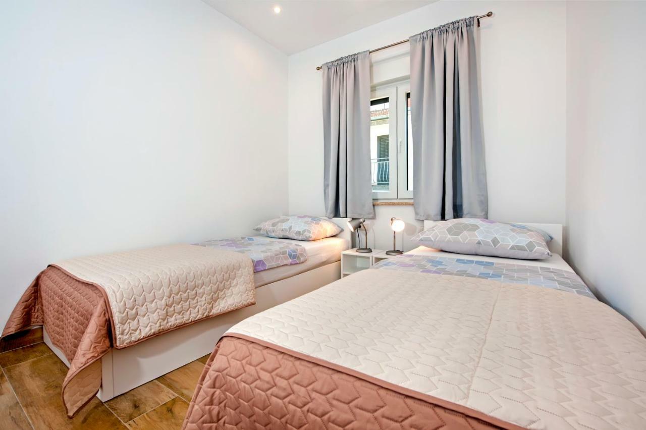 Apartmani Brajkovic Rovinj Bagian luar foto